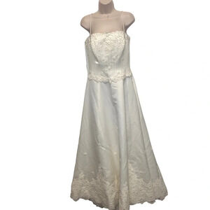 Mon Cheri wedding dress floral beading cream women’s size 10 fairy like new